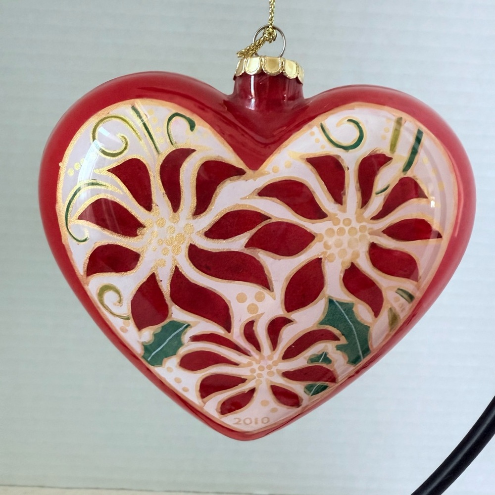 Pier 1 Li Bien 2010 Christmas Ornament.